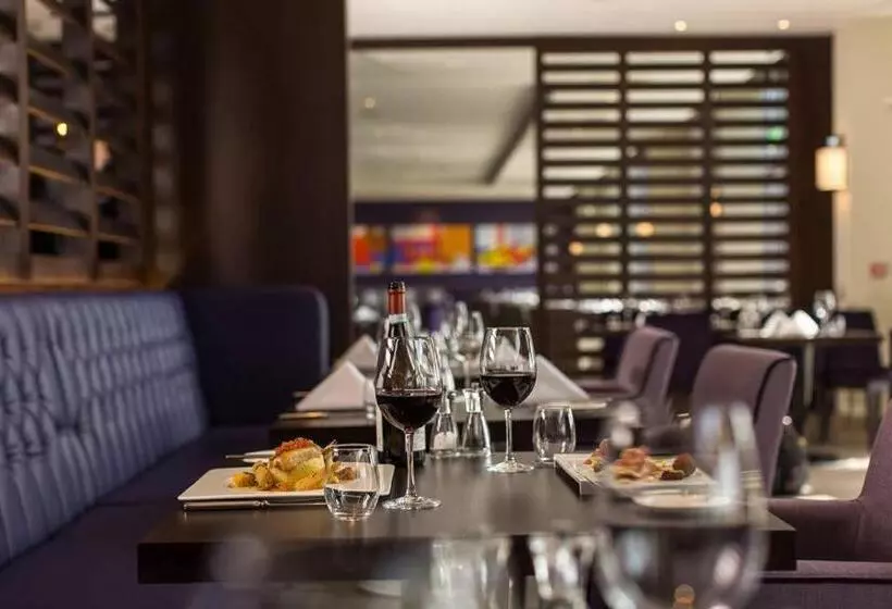 Radisson Blu Waterfront Hotel, Jersey