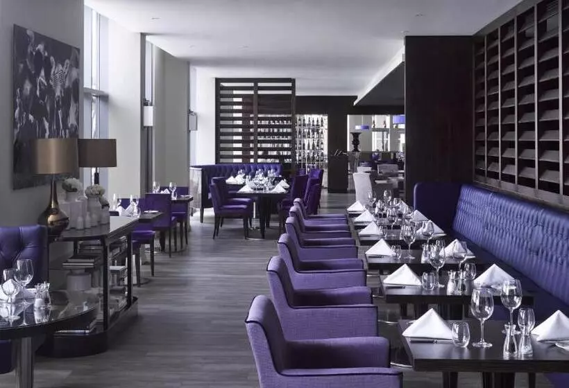 Radisson Blu Waterfront Hotel, Jersey