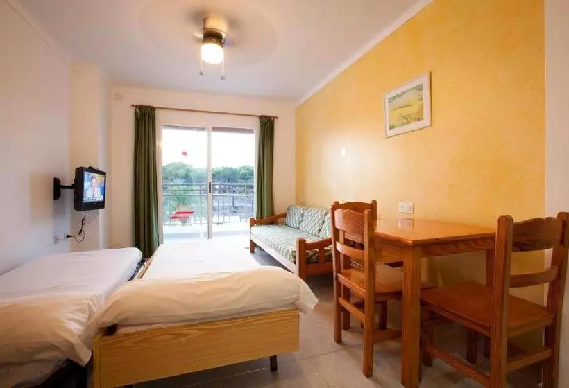 Apartamentos Playa Es Cana