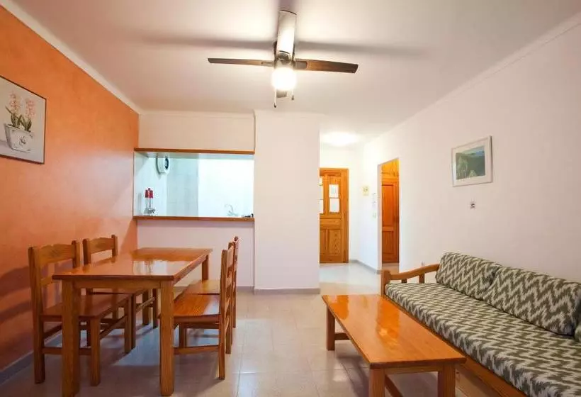 Apartamentos Playa Es Cana