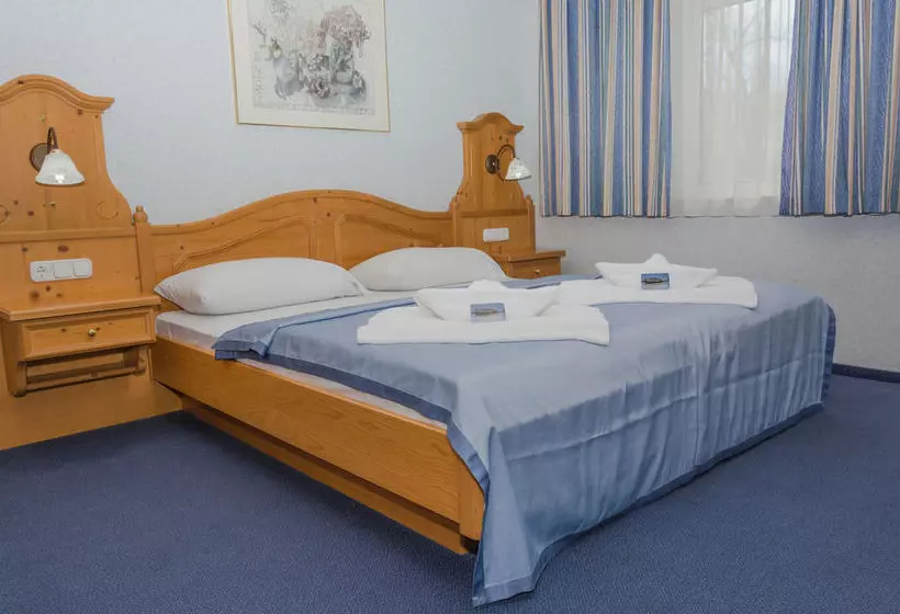 Aquamarina Boathotel