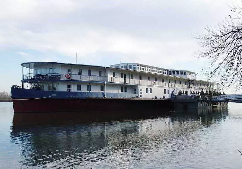 Aquamarina Boathotel