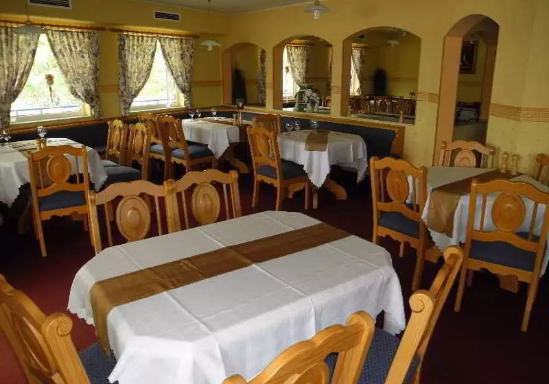 Aquamarina Boathotel