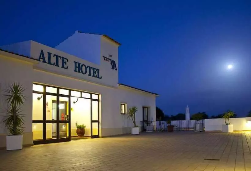 ホテル Alte