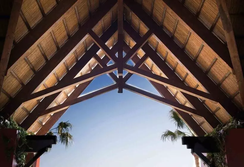 Asia Gardens Hotel & Thai Spa, A Royal Hideaway