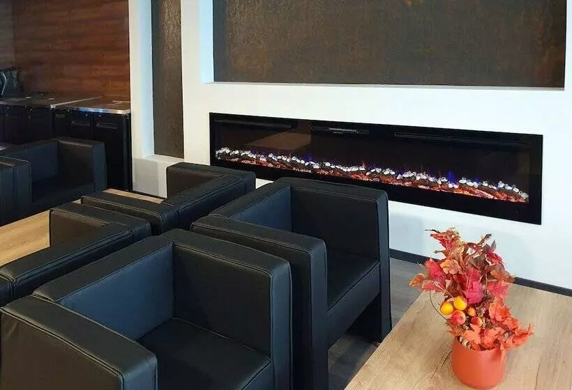 هتل Rheinmetropole