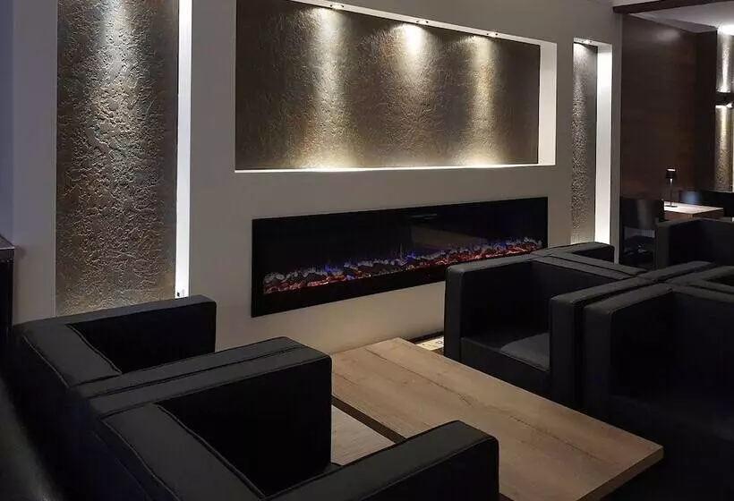 هتل Rheinmetropole