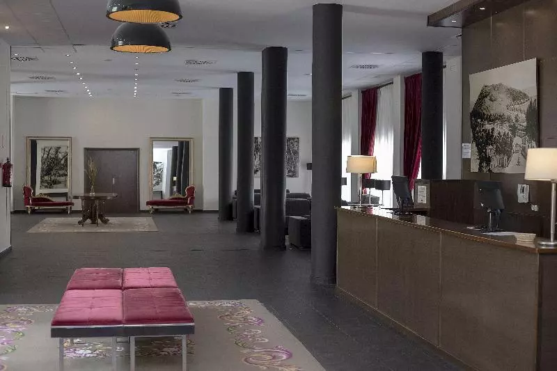 호텔 Balneario de Trillo - Carlos III