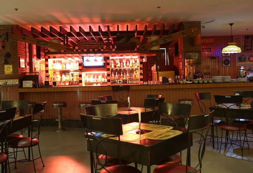 Crown Regency Hotel And Towers