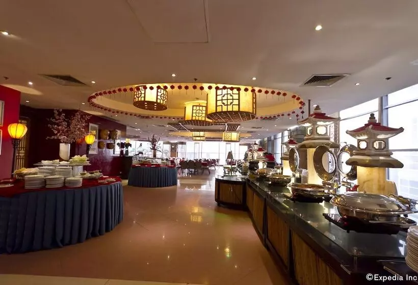 Crown Regency Hotel And Towers