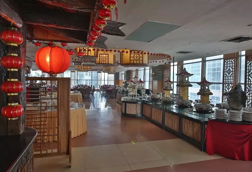 Crown Regency Hotel And Towers