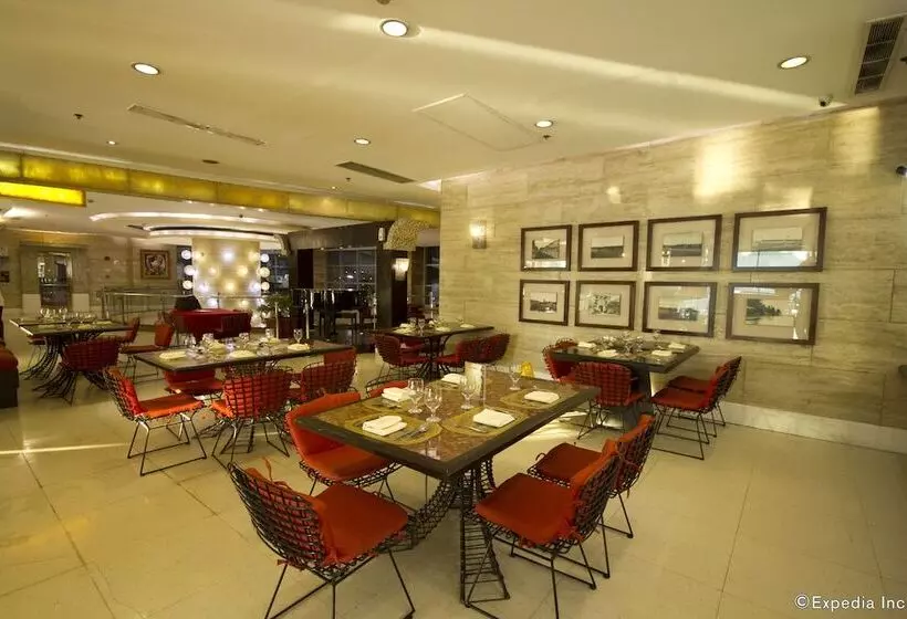 Crown Regency Hotel And Towers