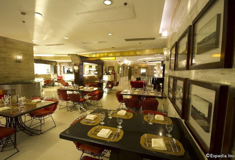 Crown Regency Hotel And Towers