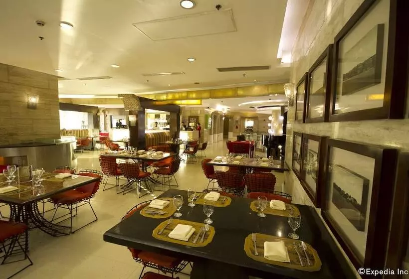 Crown Regency Hotel And Towers