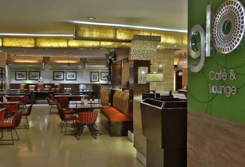 Crown Regency Hotel And Towers