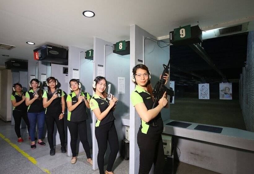 Crown Regency Hotel And Towers