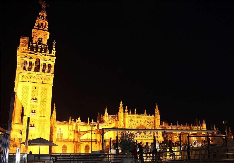 هتل Eme Catedral Mercer