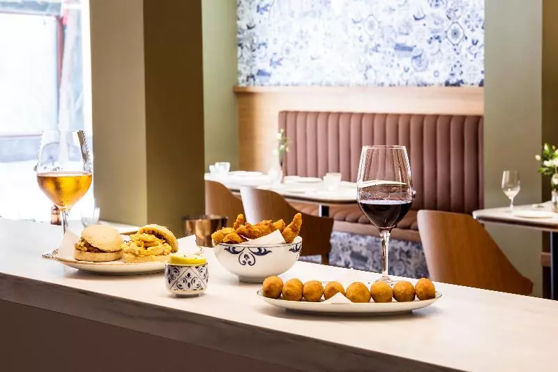 هتل Eme Catedral Mercer