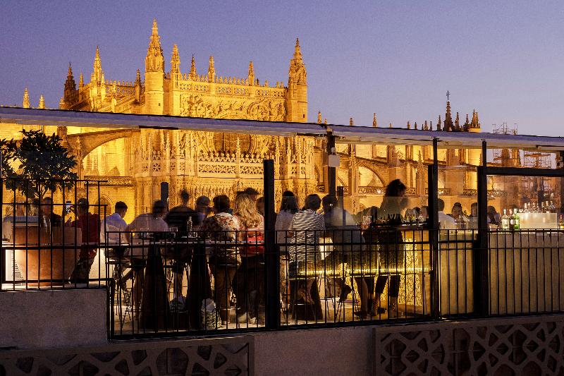 هتل Eme Catedral Mercer