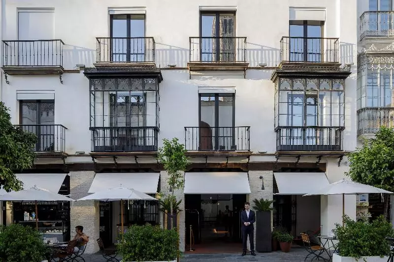 هتل Eme Catedral Mercer