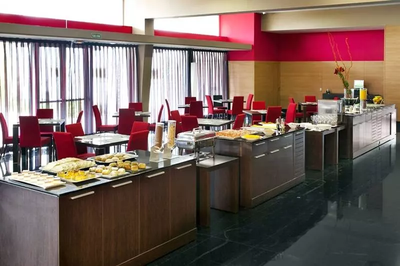 Отель Eurostars Rey Fernando