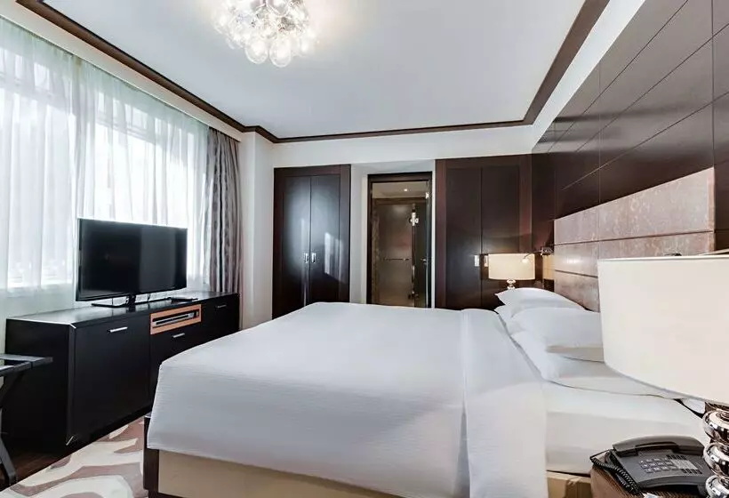 هتل Hyatt Regency Kyiv