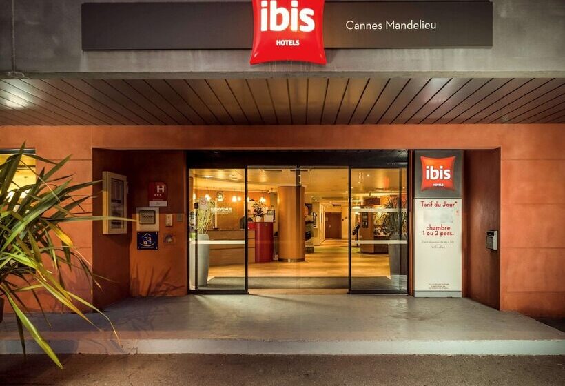 ホテル Ibis Cannes Mandelieu