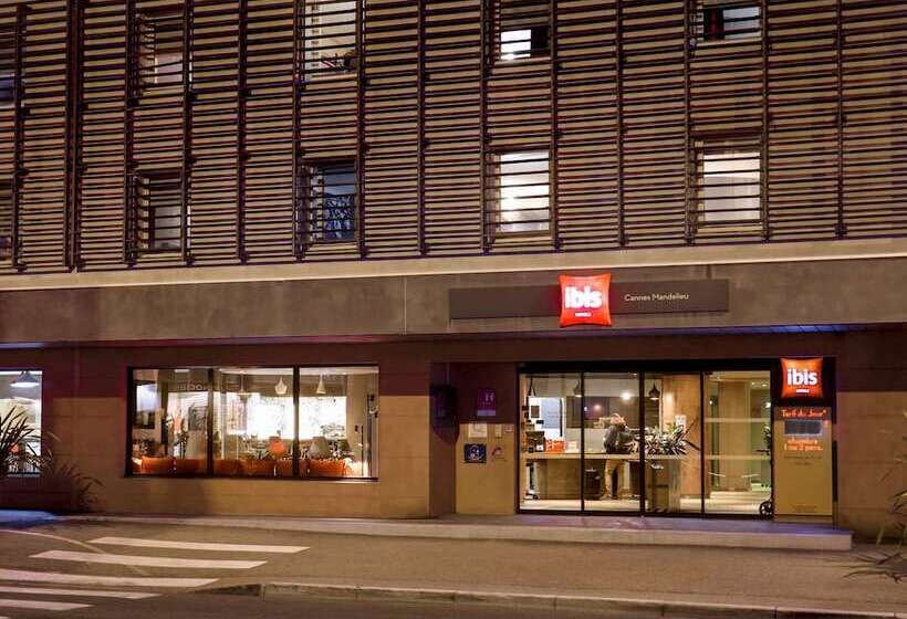 ホテル Ibis Cannes Mandelieu