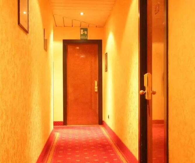 هتل Marco Polo Rome
