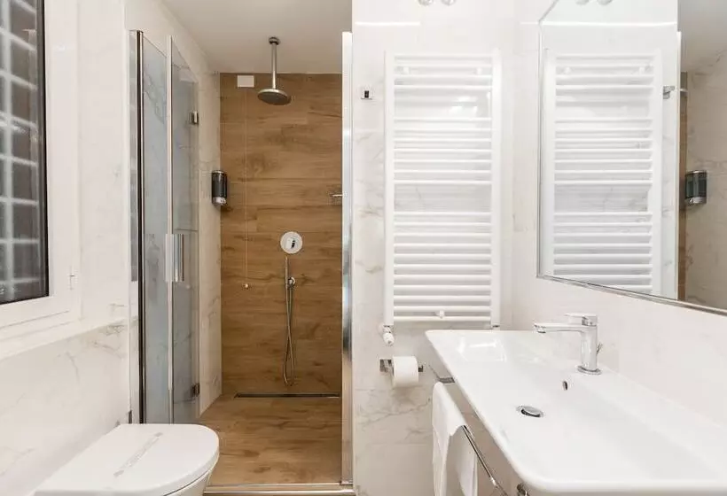 هتل Marco Polo Rome