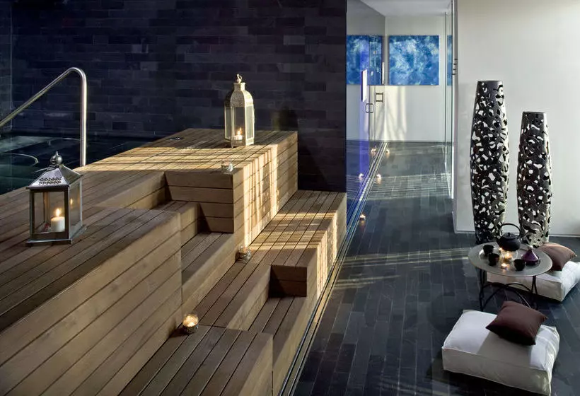 Отель Melia Barcelona Sky 4 Sup