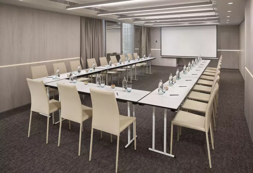 Отель Melia Barcelona Sky 4 Sup