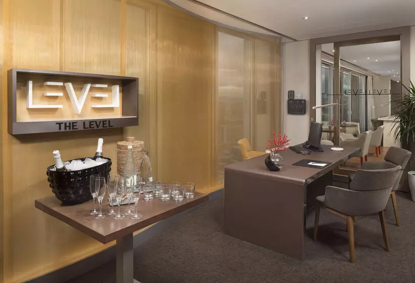 Отель Melia Barcelona Sky 4 Sup