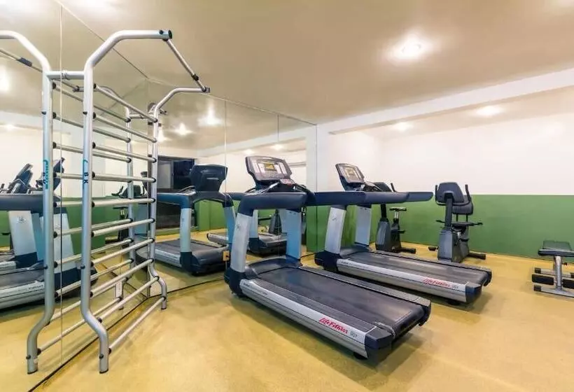 Отель Nacional Inn Angra Dos Reis