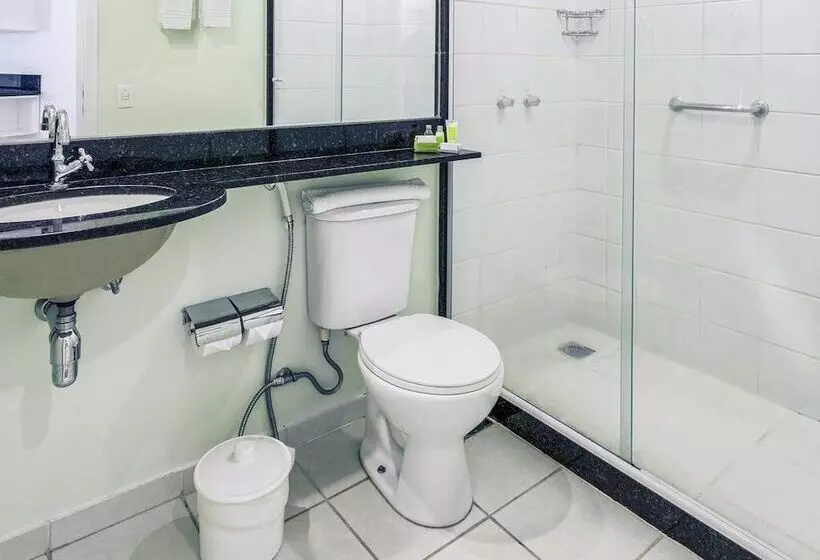 Отель Nacional Inn Angra Dos Reis