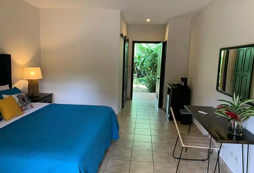 Отель Natural Lodge Caño Negro