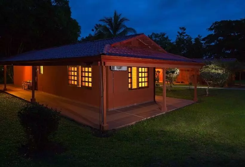 Отель Natural Lodge Caño Negro