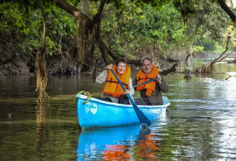 Отель Natural Lodge Caño Negro