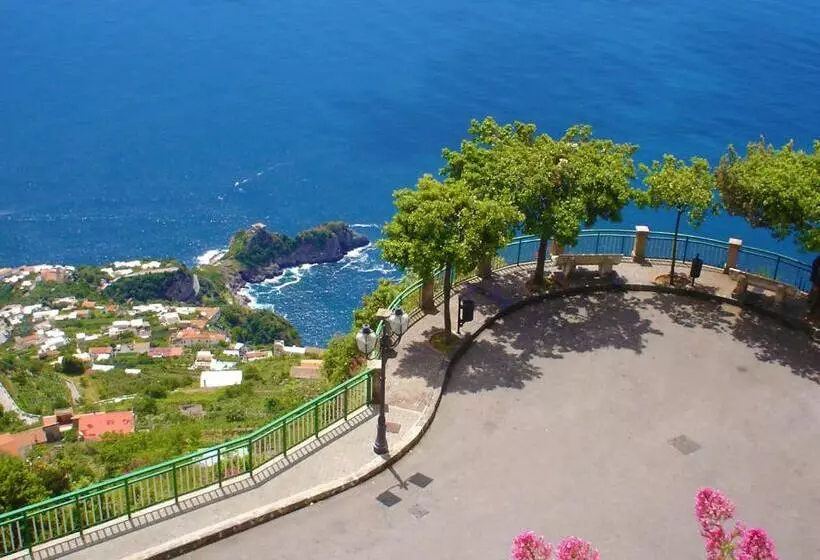 Отель Nido Degli Dei