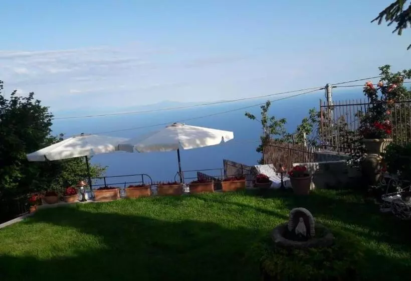 Отель Nido Degli Dei