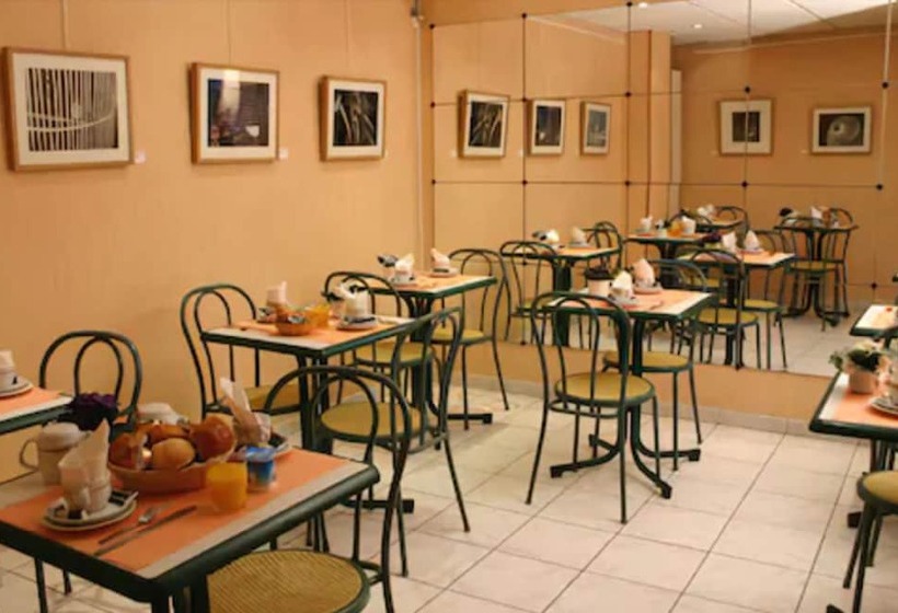 ホテル Printania Porte De Versailles