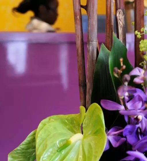 هتل Printania Porte De Versailles