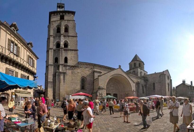 Отель Contact Hôtel Le Relais De Vellinus