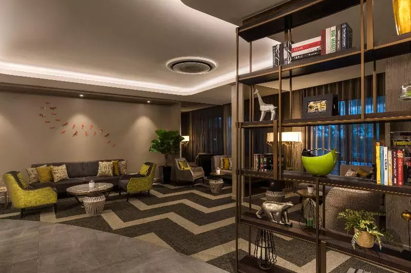 Отель Somerset Ho Chi Minh City