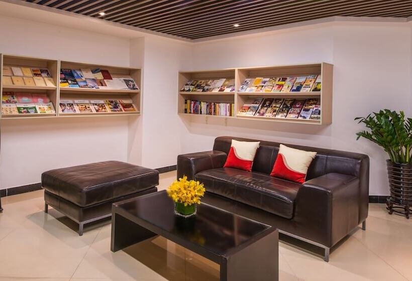 Отель Springdale Serviced Residence