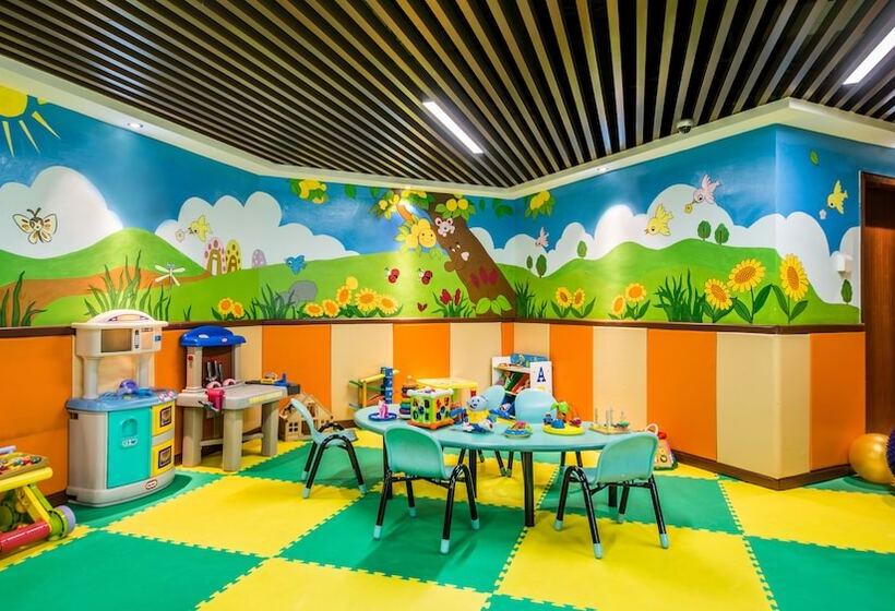 Отель Springdale Serviced Residence