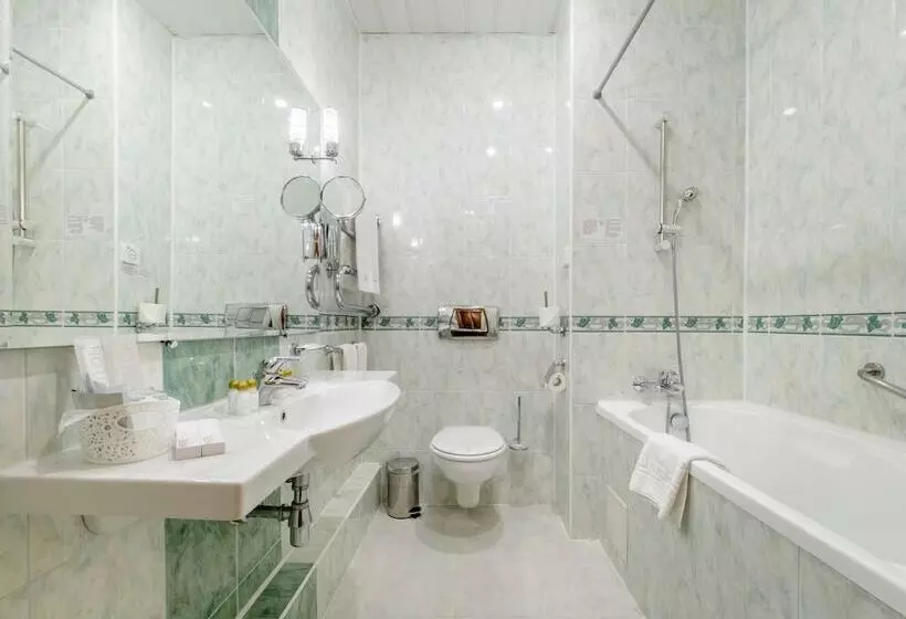 Отель Suleiman Palace