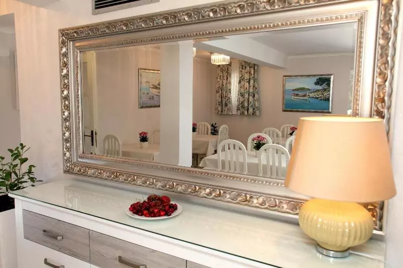 Hotelli Villa Rustica Dalmatia Apartments