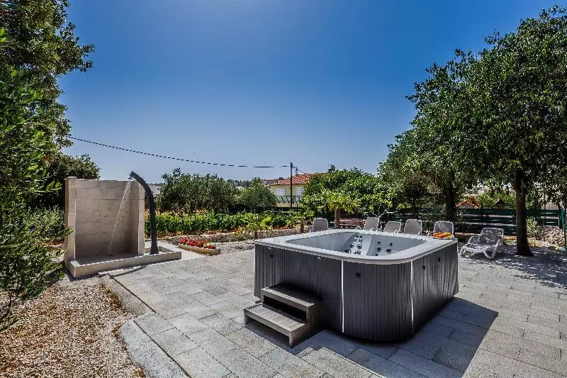 Hotelli Villa Rustica Dalmatia Apartments