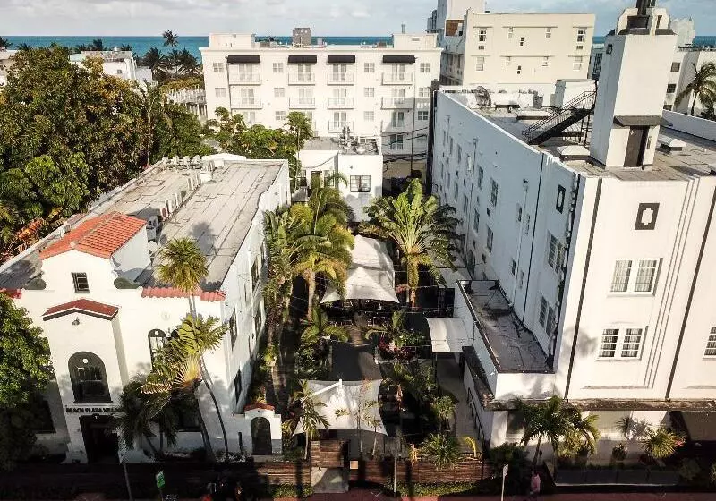 South Beach Plaza Villas